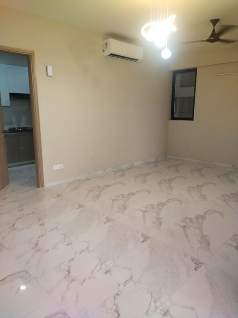 Room, m3m-skywalk 3.5 Bedroom 2060 Sq.Ft. Apartment In Sector 74 Gurgaon 9809371