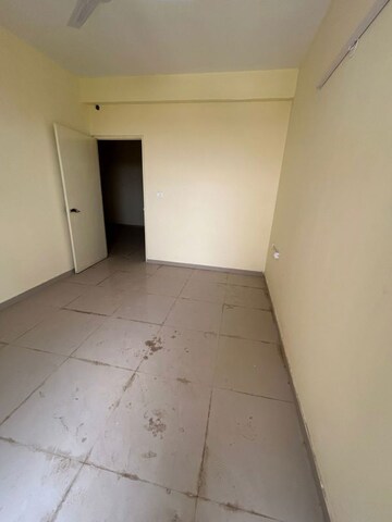 Room in 2 BHK Apartment at Pyramid Pride, Sector 76 – for Sale