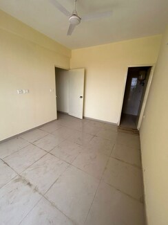 2 BHK Apartment For Sale in Pyramid Pride