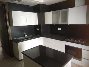 Kitchen in 3.5 BHK Apartment at M3M Golf Estate, Sector 65 – for Rent