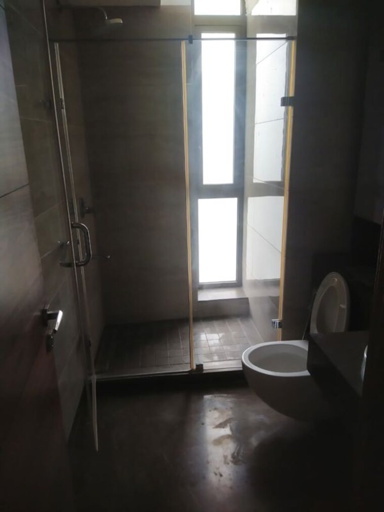 Bathroom, m3m-golf-estate 3.5 Bedroom 3112 Sq.Ft. Apartment In Sector 65 Gurgaon 9809595