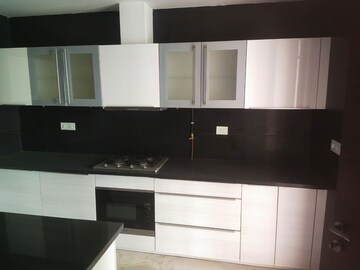 Kitchen in 3.5 BHK Apartment at M3M Golf Estate, Sector 65 – for Rent