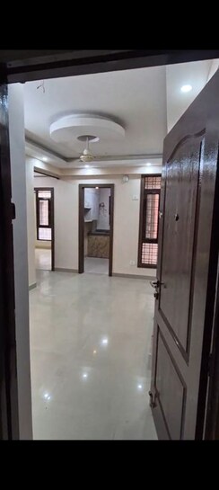 2 BHK + Extra Room Apartment For Sale in Signature Global City 81