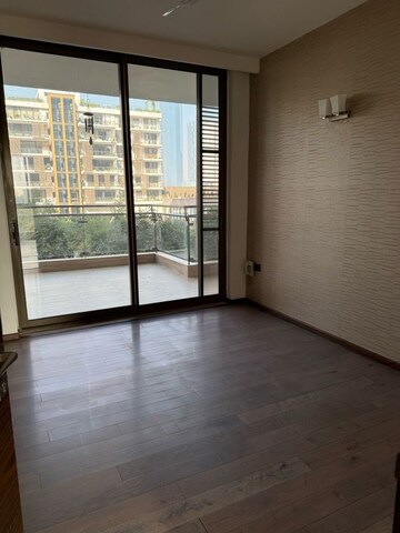 Room in 3.5 BHK Apartment at M3M Golf Estate, Sector 65 – for Rent