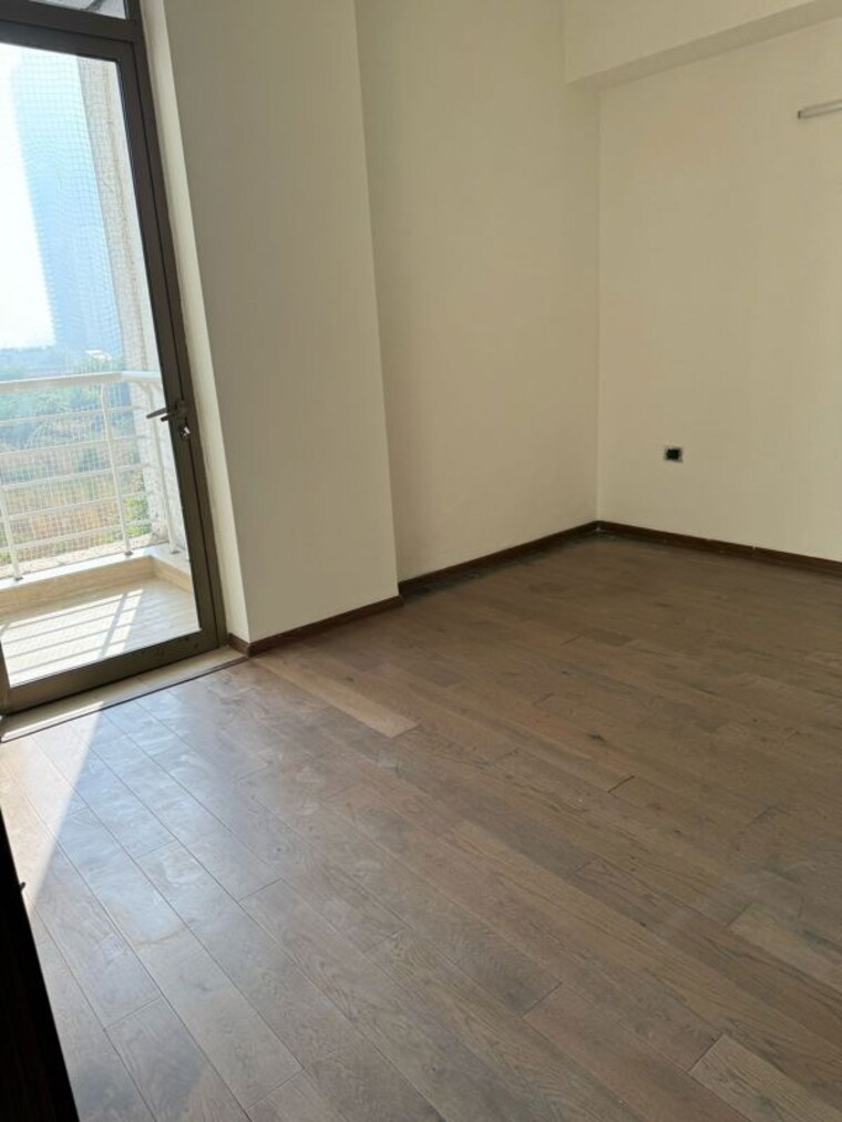 Room, m3m-golf-estate 3.5 Bedroom 3510 Sq.Ft. Apartment In Sector 65 Gurgaon 9809624