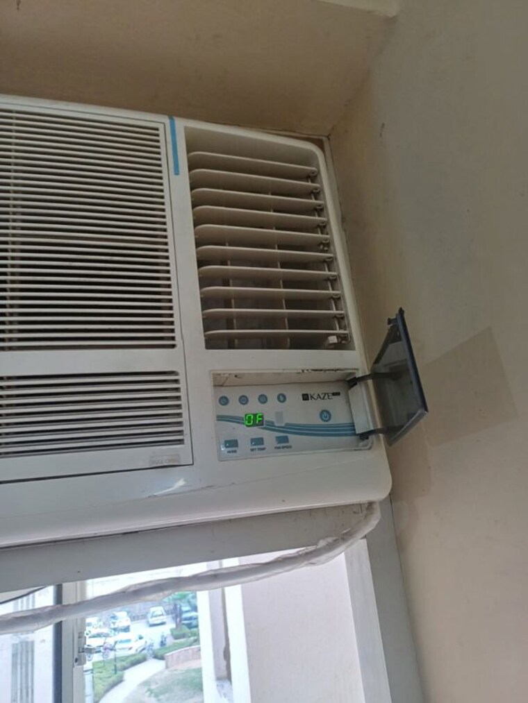 Balcony, shree-vardhman-mantra 2 Bedroom 800 Sq.Ft. Apartment In Sector 67 Gurgaon 9809633