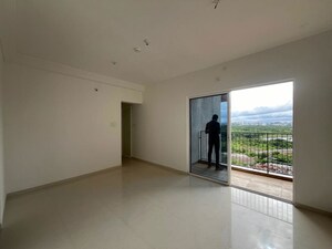 Room in 2 BHK Apartment at Godrej Boulevard, Manjari – for Rent