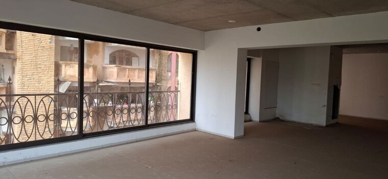 Room, narayan-krupal-pathshala Commercial Office Space 6000 Sq.Ft. In Ambawadi Ahmedabad 9809637