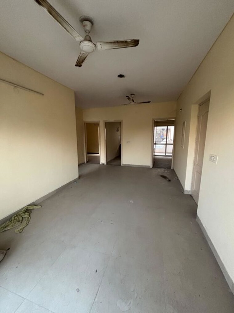 Room, bptp-park-81 3 Bedroom 970 Sq.Ft. Apartment In Sector 81 Faridabad 9809674