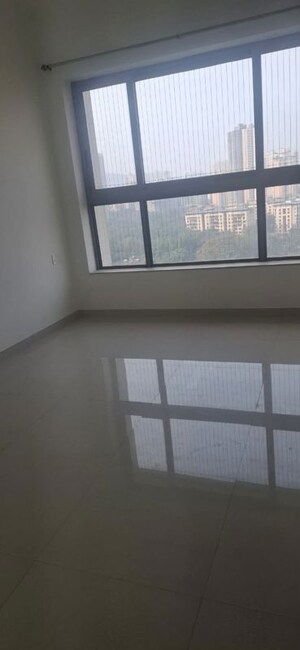 Kitchen in 2 BHK Apartment at Kalpataru Paramount, Kapur Bawdi – for Rent