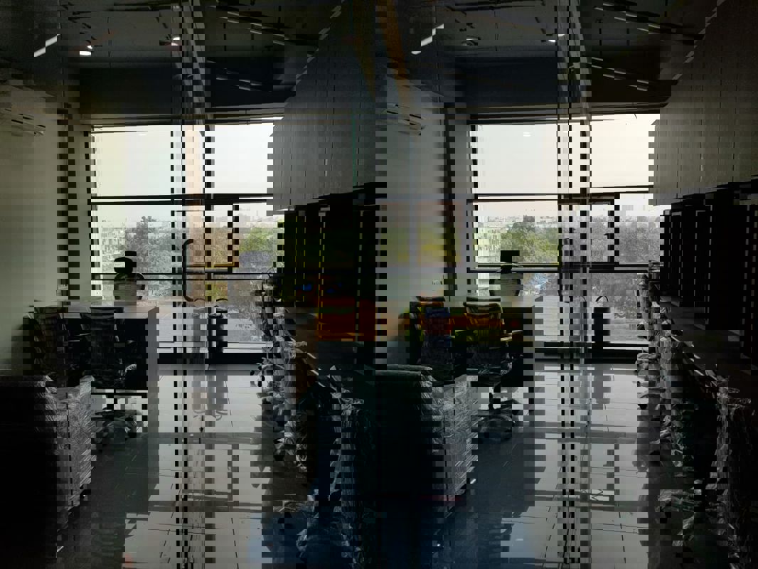 Office Space For Rent in Thaltej