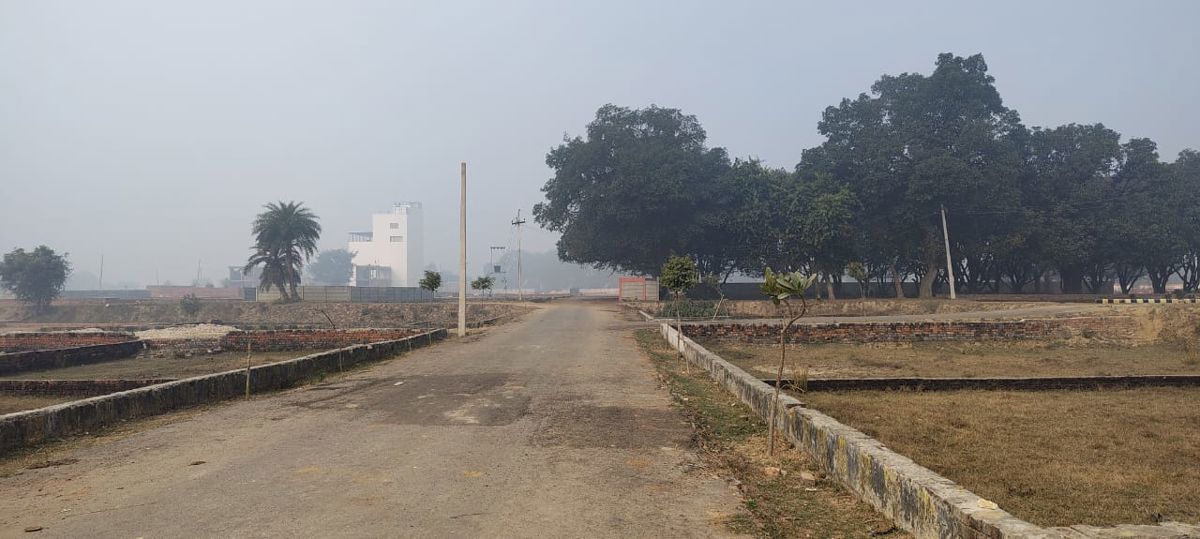 Plot For Sale in Mohanlalganj