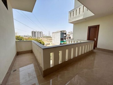 Balcony in 4 BHK Builder Floor at BPTP Parklands, Sector 76 – for Rent