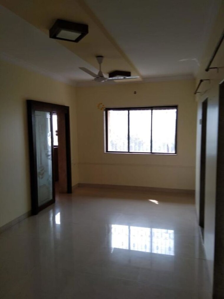 Room, dadar west 1 Bedroom 384 Sq.Ft. Apartment In Dadar West Mumbai 9809756