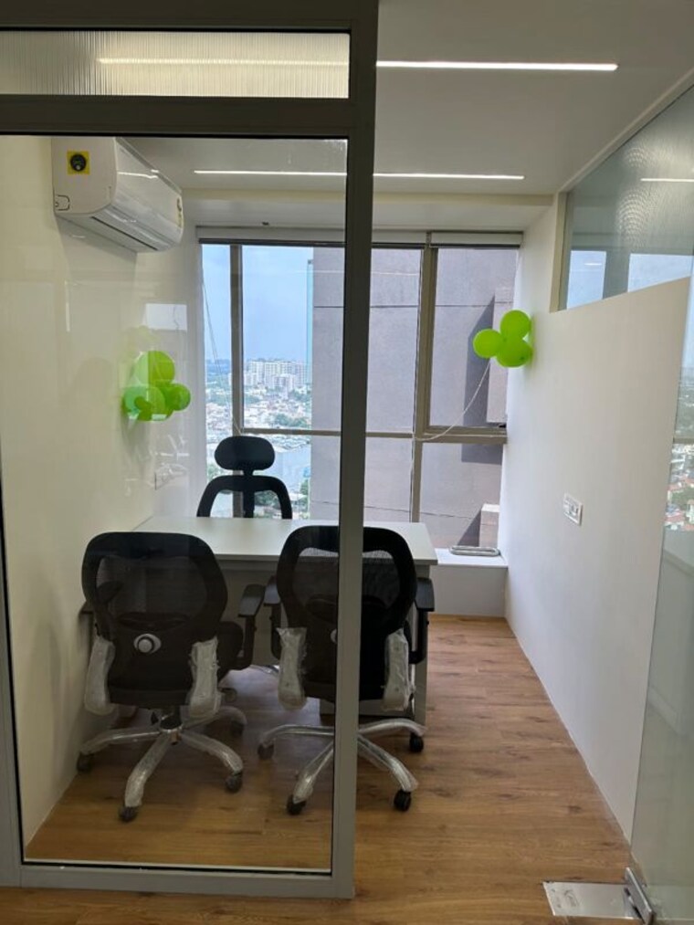 Team Area, ambli Commercial Office Space 4000 Sq.Ft. In Ambli Ahmedabad 9809765