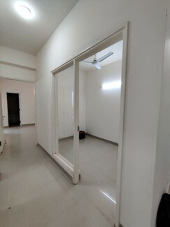2.5 BHK + Pooja Room Apartment For Rent in Emaar Emerald Estate