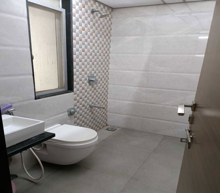 Bathroom, matunga east 2 Bedroom 800 Sq.Ft. Apartment In Matunga East Mumbai 9809790