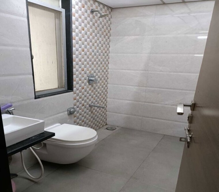Bathroom, matunga east 2 Bedroom 800 Sq.Ft. Apartment In Matunga East Mumbai 9809790