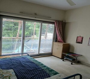 Bedroom in 2 BHK Apartment at Matunga East – for Sale