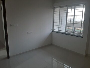 Room in 2 BHK Apartment at VTP Urban Nest, Undri – for Rent