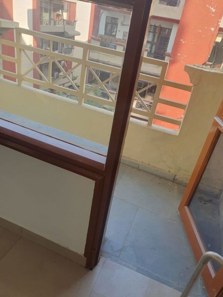 Balcony, sector 20 3 Bedroom 1700 Sq.Ft. Apartment In Sector 20 Panchkula 9809822
