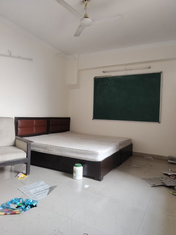 3.5 BHK + Extra Room Apartment For Rent in Vasant Kunj