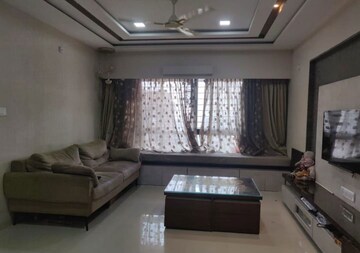 Living Room in 2 BHK Apartment at Andheri East – for Rent