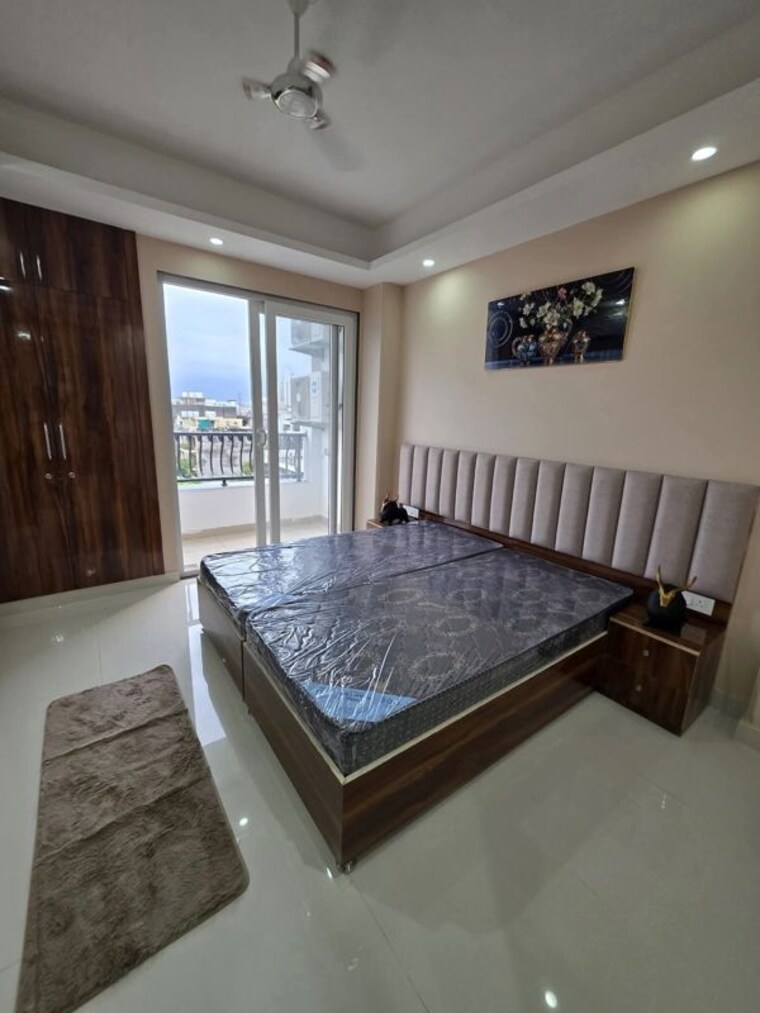 Bedroom, saket 1 Bedroom 600 Sq.Ft. Apartment In Saket Delhi 9809867