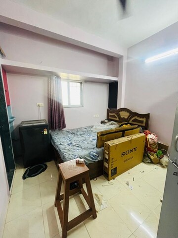 Team Area in 1 BHK Apartment at Mate Nagar – for Rent