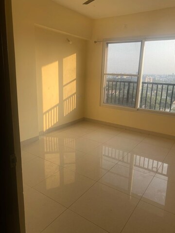 Room in 3 BHK Apartment at Nipania – for Rent