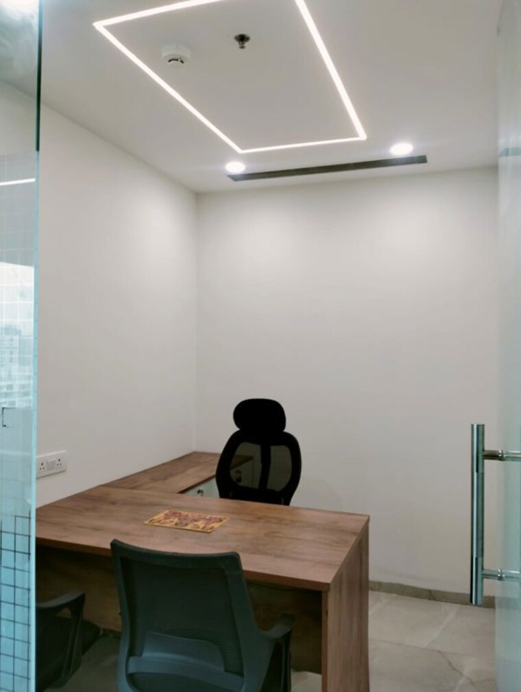 Team Area, emaar-the-palm-square Commercial Office Space 1000 Sq.Ft. In Sector 66 Gurgaon 9809906
