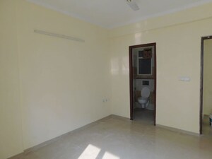 Room in 2 BHK Apartment at MCC Signature Heights, Raj Nagar Extension – for Rent