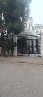 1800 Sq.Yd. Plot in Anand Vihar