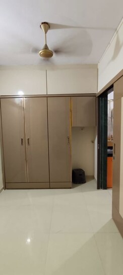 1 BHK Apartment For Rent in Runwal Estate