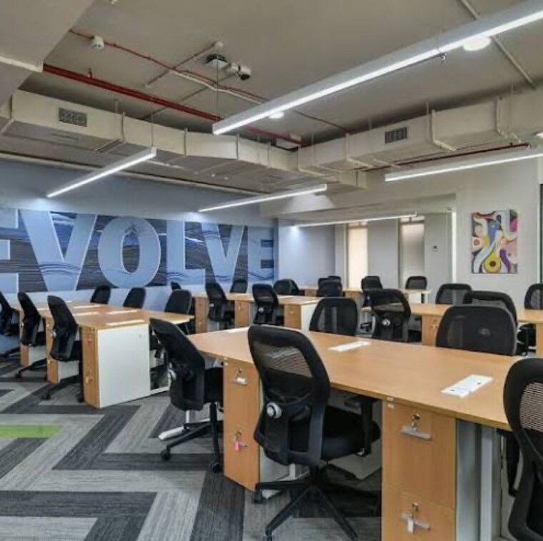 Team Area, kailash-business-park Commercial Office Space 304 Sq.Ft. In Vikhroli West Mumbai 9809971
