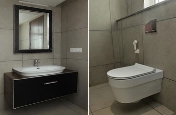 Bathroom in 4 BHK Apartment at Unitech Harmony, Sector 50 – for Rent