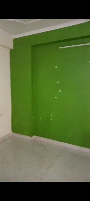Room in 3 BHK Apartment at Mansarovar – for Rent