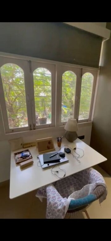 Study Room in 1 BHK Apartment at Khar West – for Rent