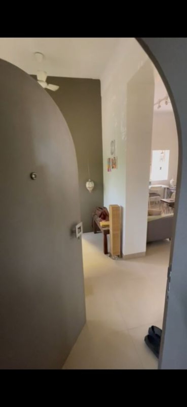 Room, khar west 1 Bedroom 500 Sq.Ft. Apartment In Khar West Mumbai 9810023