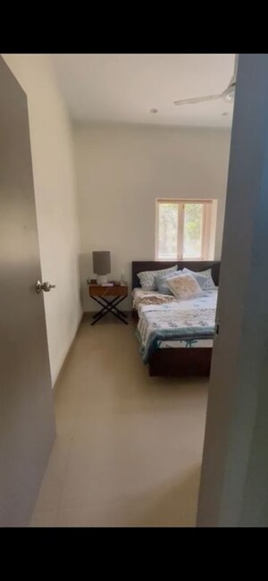 Bedroom in 1 BHK Apartment at Khar West – for Rent