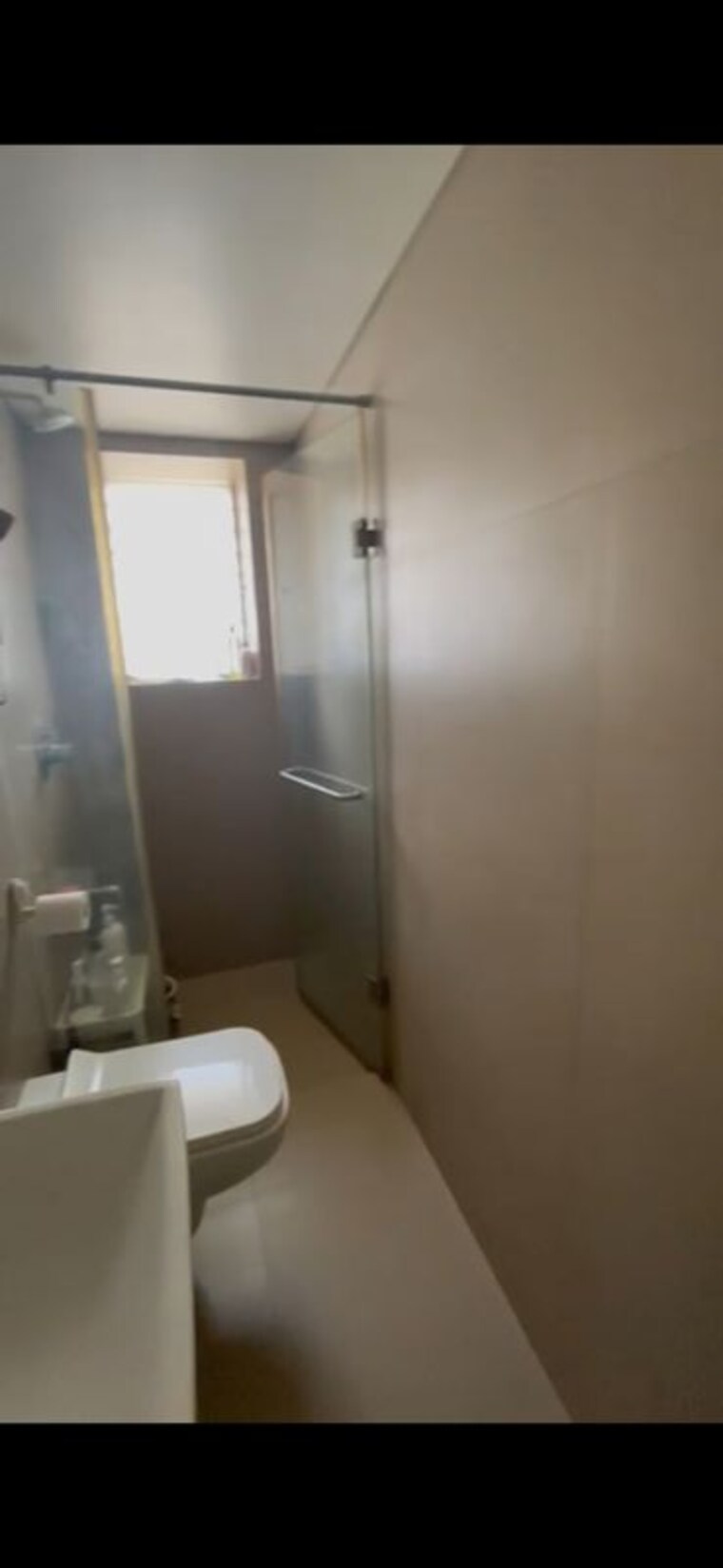 Bathroom, khar west 1 Bedroom 500 Sq.Ft. Apartment In Khar West Mumbai 9810023