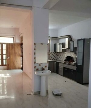 Bathroom in 3 BHK Apartment at Butler Colony – for Rent