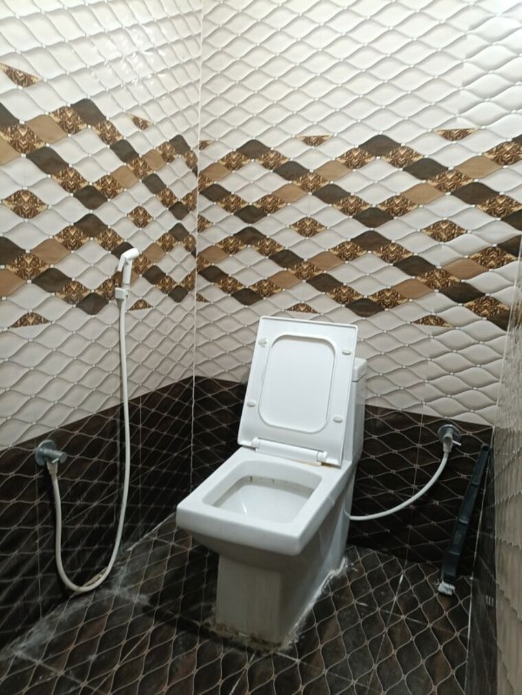 Bathroom, sri-ayyappas-enclave 1 Bedroom 1200 Sq.Ft. Apartment In Kukatpally Hyderabad 9810061