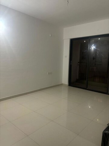 Room in 2 BHK Apartment at Naiknavare Avon Vista Balewadi, Balewadi – for Rent