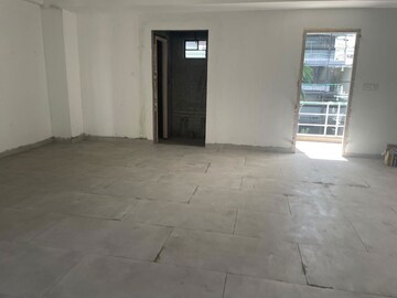 Team Area in  Showroom at Mahatma Gandhi Road – for Sale