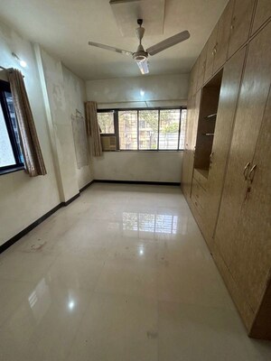Room in 2 BHK Apartment at Heimat Apartment, Santacruz West – for Rent
