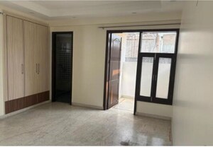 Room in 4 BHK Builder Floor at Saket – for Rent