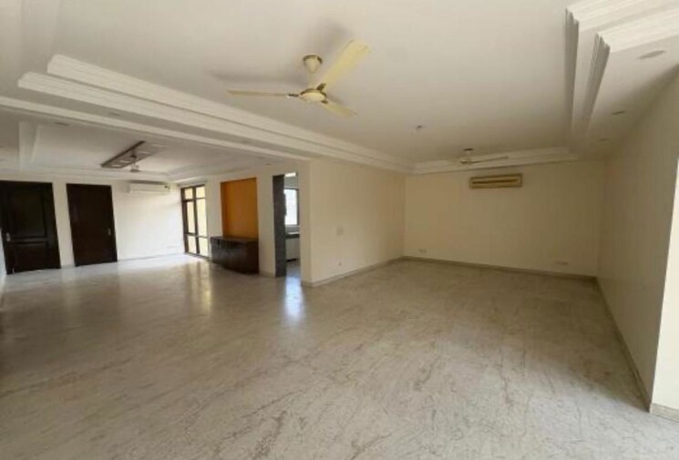 Room, saket 4 Bedroom 2500 Sq.Ft. Builder Floor In Saket Delhi 9810142