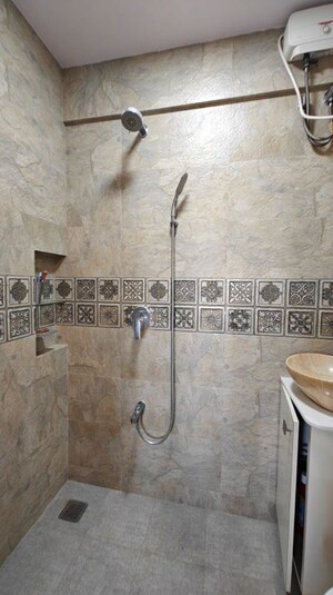 Furnished Amenities in 2 BHK Apartment at Park View Bandra, Bandra West – for Rent