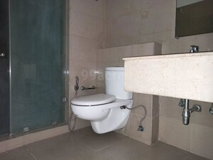 Bathroom in 3.5 BHK Apartment at Emaar The Palm Drive-The Premier Terraces, Sector 66 – for Rent